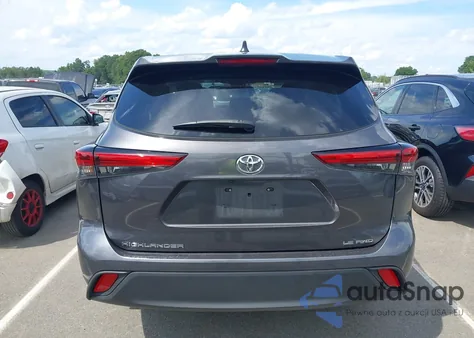 2022 Toyota Highlander Le z USA, uszkodzony, nr VIN 5TDBZRBH4NS195949